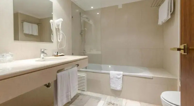 Номер Standard Belver Beta Porto Hotel