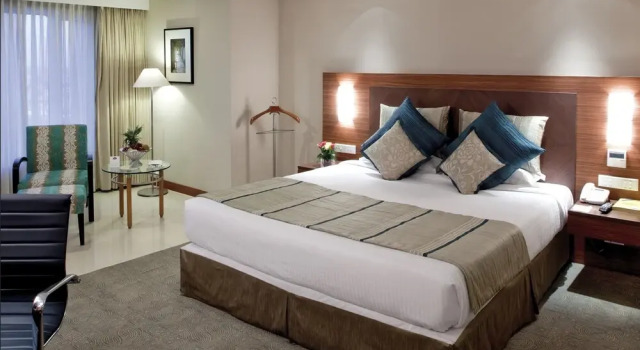 Country Inn  Ahmedabad, Забронировать Отель Отели Ахмадабад 4 звезды, 4*