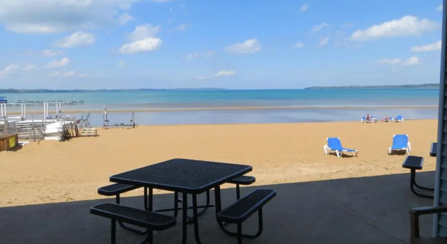 Номер Deluxe Sugar Beach Resort Hotel