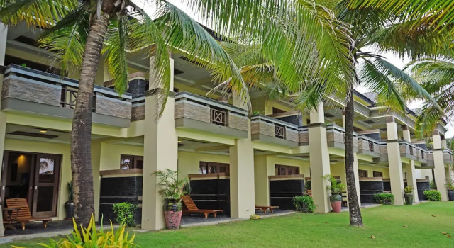 Sunny Paradise Resort, Prenota Resort Ngwe Saung Myanmar