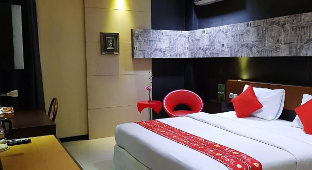 Люкс Queen City Hotel