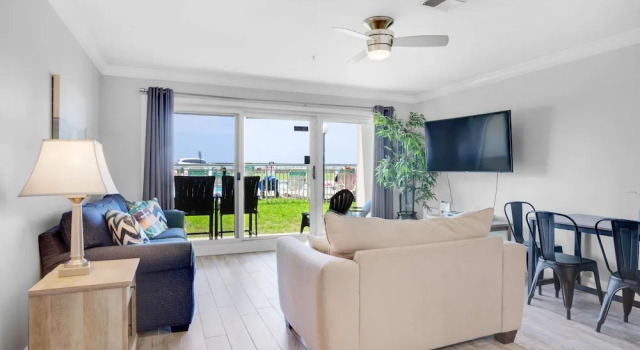 Maravilla 2112, Varaa Hotelli Hotellit Emerald Coast uima-altaalla, Uima-allas