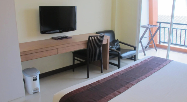 Phuket Jula Place