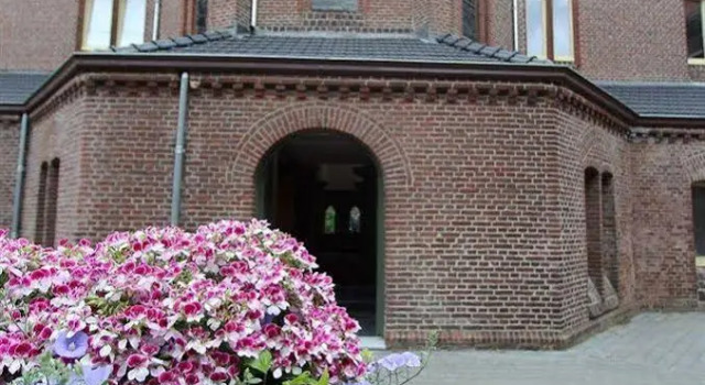 Villadelux Carmeli, Rezervovat Hotel Hotely v Limburg s parkováním, Parkování