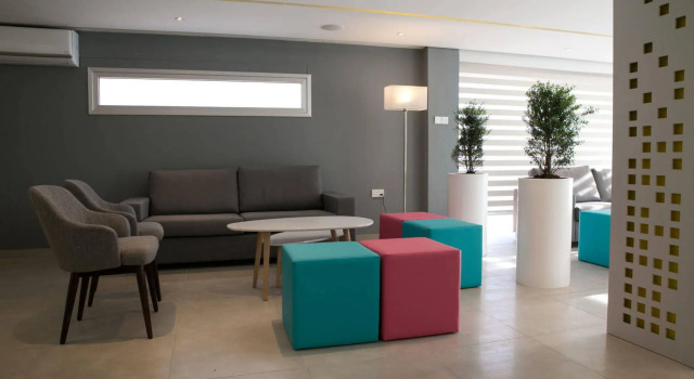 Flora Maria Hotel & Annex Apartments