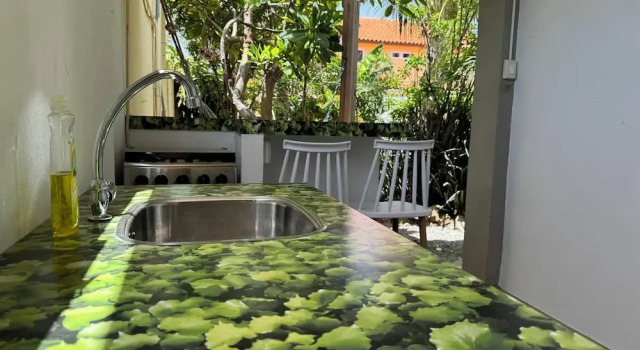 Апартаменты Comfort Casalina Garden 2 blocks to Palm Beach & Kitesurfing school