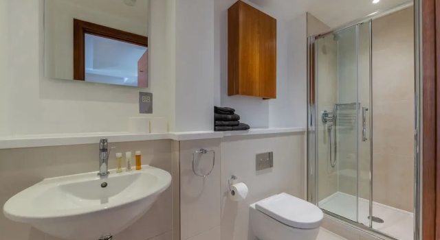 Люкс Tower Hill City Centre Luxury Apartments
