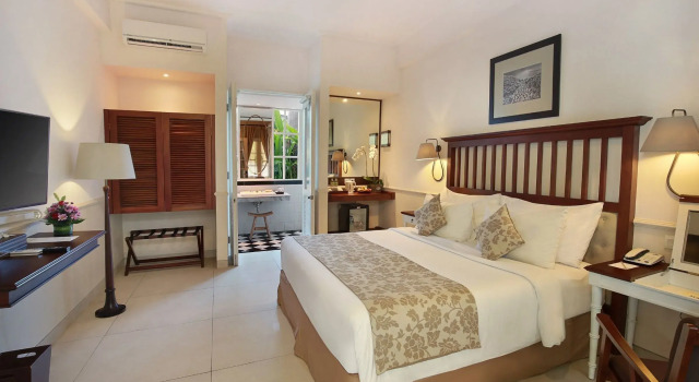 Номер Executive SOLTERRA SEMINYAK Boutique Hotel & Spa Powered by Archipelago