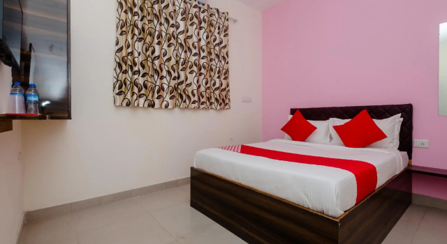 OYO 27896 Everest Inn, Забронировать Отель Отели штата Махараштры с завтраком, Завтраки