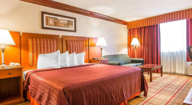 Двухместный номер Standard Quality Inn & Conference Center Brattleboro North