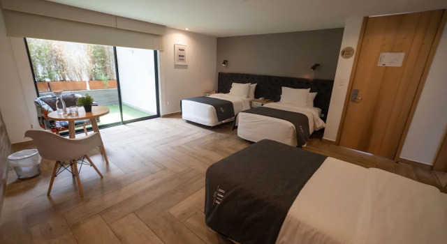 Полулюкс Hotel Kaia