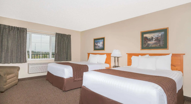 Четырёхместный номер Standard Baymont by Wyndham Baxter/Brainerd Area