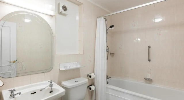 Семейный номер Standard North West Castle Hotel