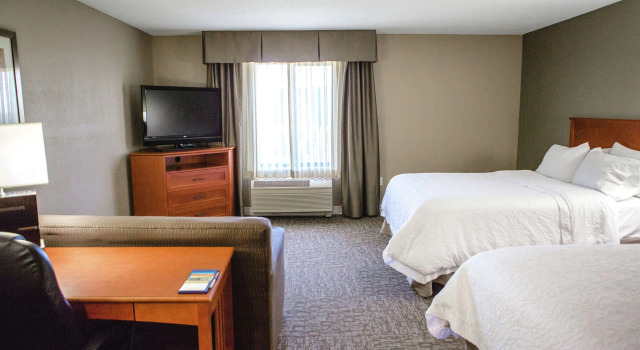 Hampton Inn Mitchell, Buchen Sie Hotel Mitchell South Dakota