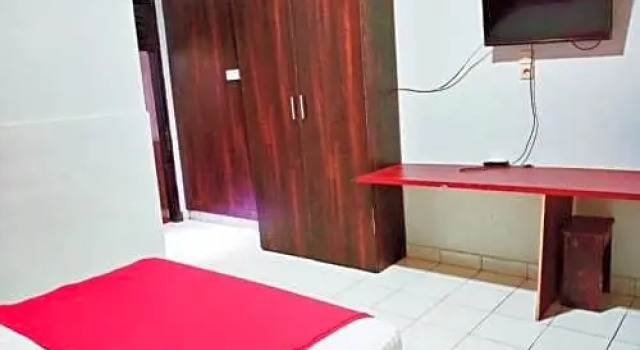 Hotel Ratu Sarolangun, Rezerwuj Hotel Sarolangun Sumatra