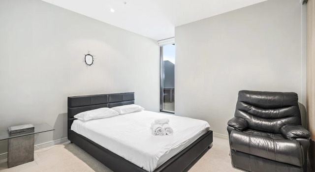 Roomerang at Istana 5, Забронировать Отель Бизнес-отели Мельбурна, рядом с Australian Institute of Management, 4* 5*