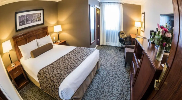 Номер Economy Hume Hotel & Spa