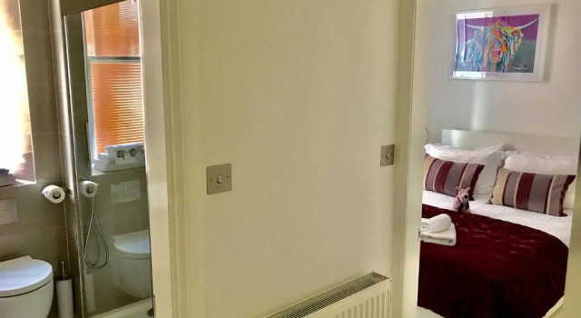 Heart of Edinburgh City Flat