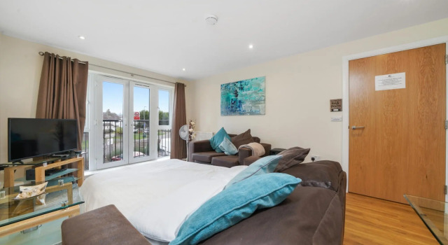London Heathrow Living Serviced Apartments- Apt 12, Varaa Huoneisto Asunnot kohteessa Merseyside, Huoneisto