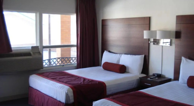 Четырёхместный номер Standard Hills Inn