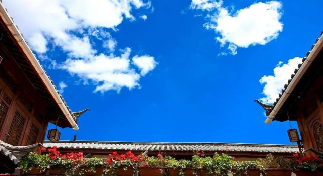 Lijiang Yanlan Cuishe Boutique Inn, Забронировать Бутик-отель Лицзян Юньнань, рядом с Улица Сквер-стрит Древнего города Даянь