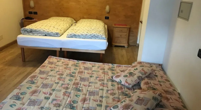 Четырёхместный номер Comfort с балконом Albergo Panorama