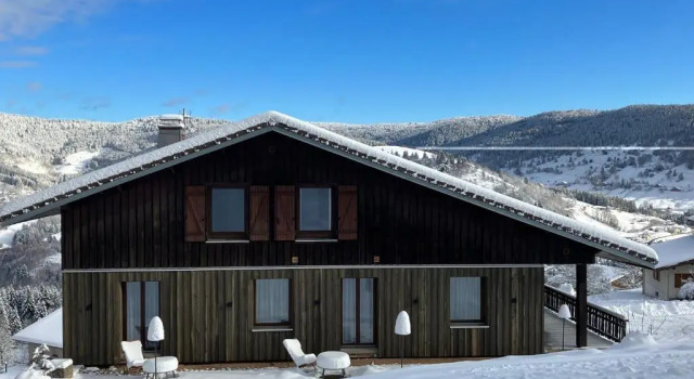 La maison de Cécile, Book Apartment Ventron 