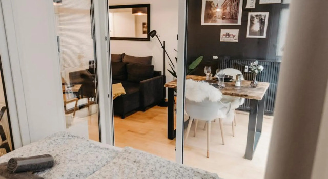 Stilvolle, gemütliche Wohnung mitten im ZENTRUM, Забронировать Отель Отели Лейпцига с парковкой, рядом с Музей Баха, Парковка
