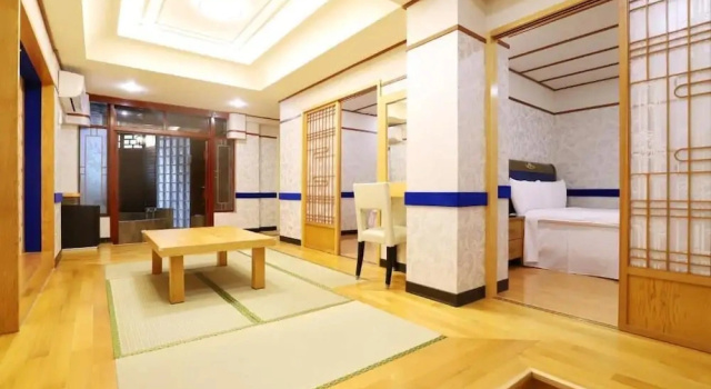 Номер Premium Phoenix Pavilion Hot Spring Hotel