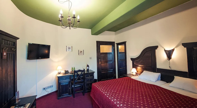 Двухместный номер Standard с балконом Hotel Kasztel