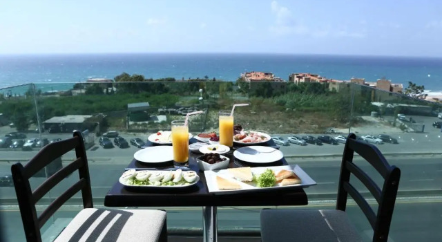 Junior suite con vista mare Guias Hotel & Spa