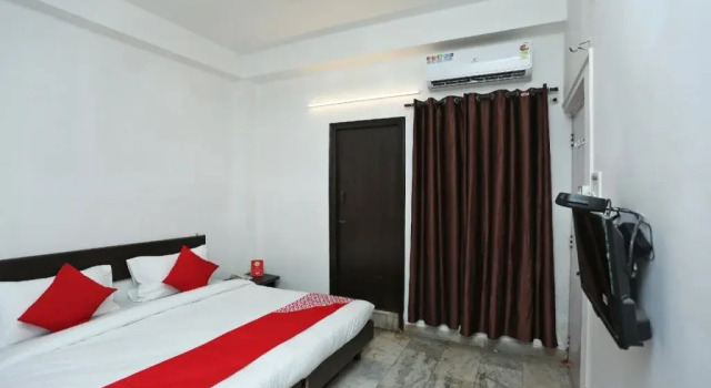 Hotel Raghav by OYO Rooms