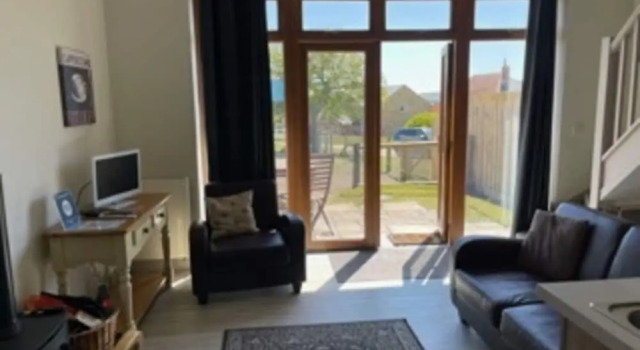 Bike Shed 1-Bed Cottage Sleeps 2 Pet Friendly, Забронировать Отель Ньюпорт Остров Уайт