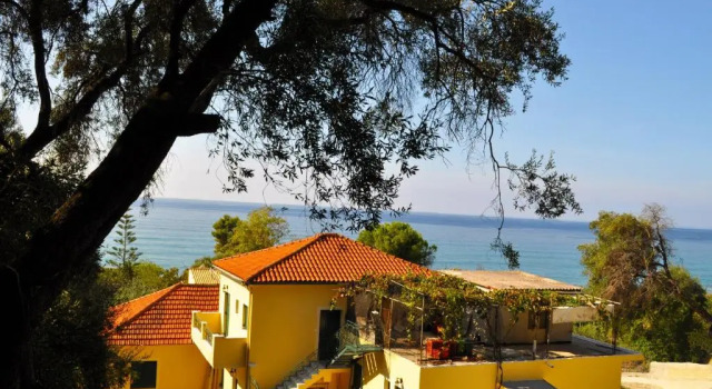 Holiday House Angelos B on Agios Gordios Beach, Забронировать Апартаменты/квартира Айос-Георгиос Остров Корфу