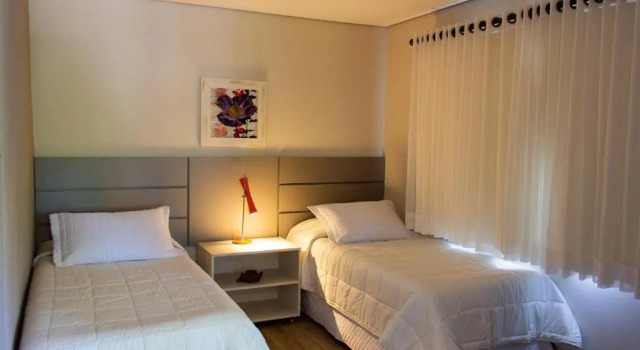 Четырёхместный номер Standard с балконом Hotel Canto Verde