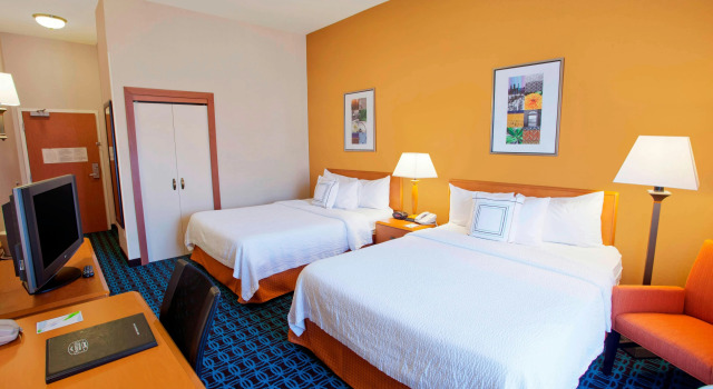 Fairfield Inn & Suites by Marriott Detroit Metro Airport Romulus