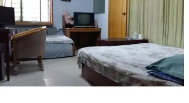 Fuxin Fangyuan Guesthouse, Book Hotel Hoteller i Fuxin med parkering, Parkering