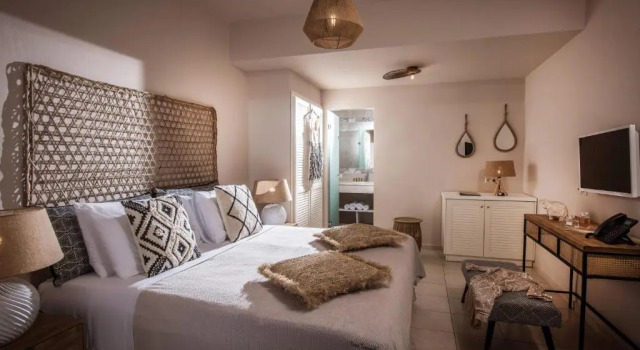 Полулюкс с видом на сад Creta Blue Boutique Hotel & Suites