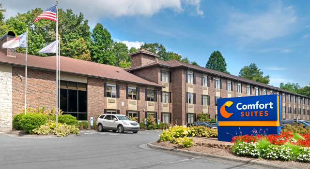 Comfort Suites Boone - University Area, Book Hotel Boone Appalachian Mountains