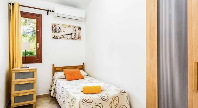 Las Petunias, Buchen Sie Hotel Ciutadella Menorca, in der Nähe von Leuchtturm von Ciutadella