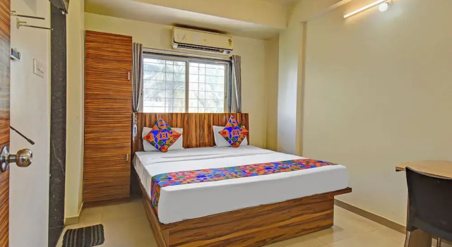 Номер Deluxe Fabhotel Sai Inn