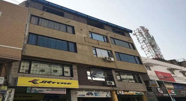 OYO 27929 Hotel Cristal Park