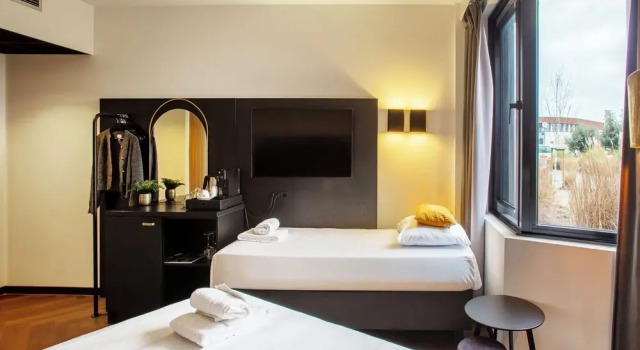 Трёхместный номер Superior Hotel Lowietje Lisse - Keukenhof
