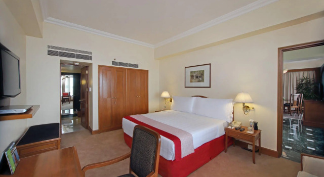 Люкс Deluxe Trident Nariman Point