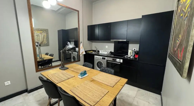 Апартаменты Luxury Stay'Inn - Waterloo City Center