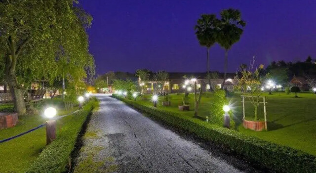 Sasi Resort, Забронировать Курортный отель Курортные отели Супханбури, Курортный отель
