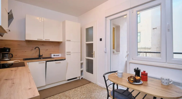 Апартаменты Bacci Central 2-Bedroom Apartment by Litto