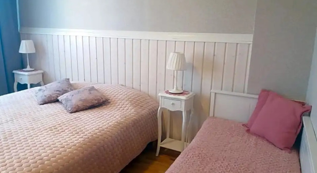 Nurmbergi Maja, Book Hotel Hoteller i Viljandimaa med parkering, Parkering
