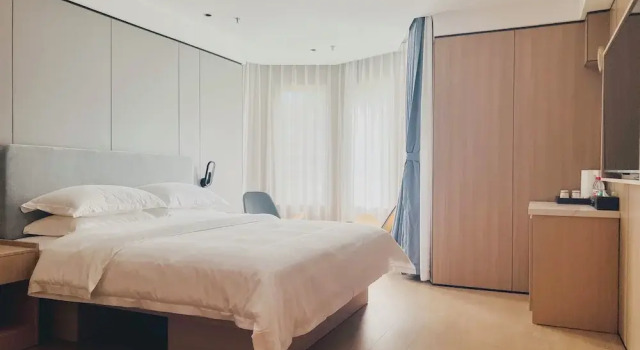 Люкс с 2 комнатами Dayin Serene Garden Hotel - Shanghai Jing'an Joy City Suzhou Creek