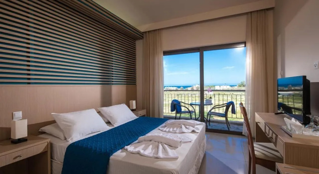Oasis Hotel, Забронировать Отель Ретимнон Центральный Крит